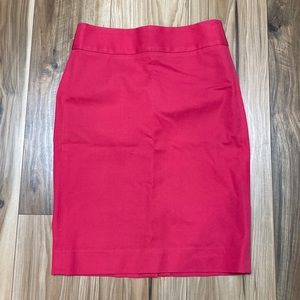 💥5 for $18💥 Banana Republic pencil skirt size 2 Barbie pink